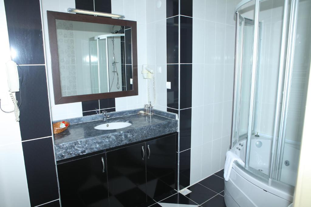Hopa Cihan Hotel מראה חיצוני תמונה